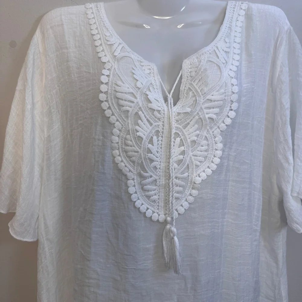 Coco + Carmen Cover Up Tunic Top Crochet Detail White S/M has one small spot - Picture 2 of 10